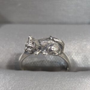 Genuine Antique Artisan Sterling Silver "Creeping Cat" Engraved Adjustable Ring